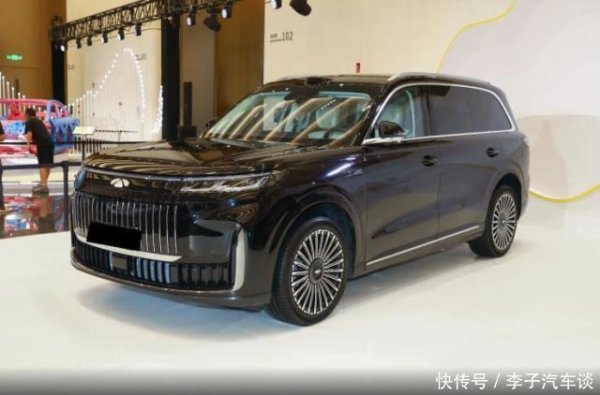 秒配网 奇瑞的“旗舰”成了？静态感受风云T11，车长超5米2，用料挺扎实